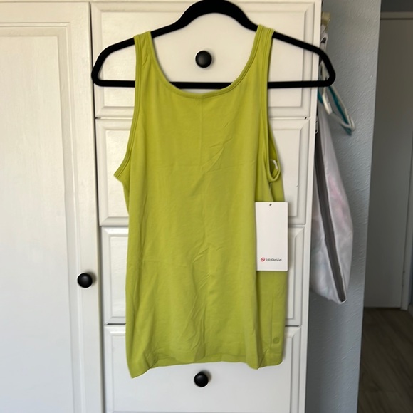 NWT Lululemon seek simplicity tank - Picture 3 of 10